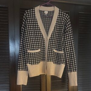 Black and tan Houndstooth Cardigan